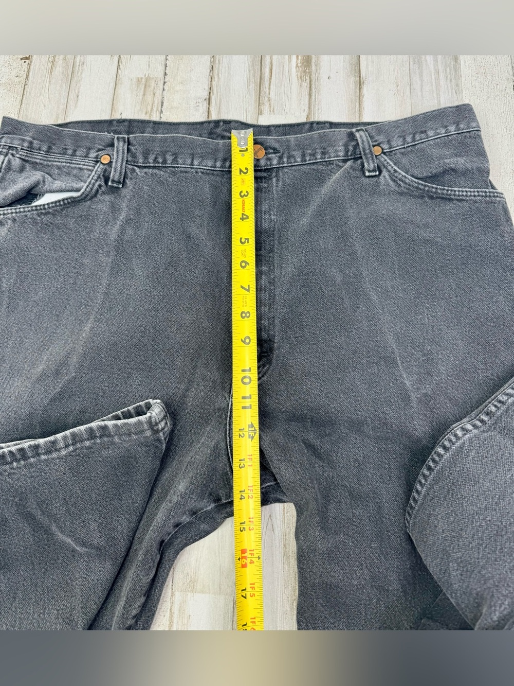 Wrangler Jeans Men's 42x33 Black Cowboy Western Outdoors 13MW2WK Lot Of 2 - Picture 5 of 12